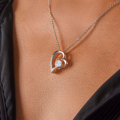 A dazzling Forever Love Necklace